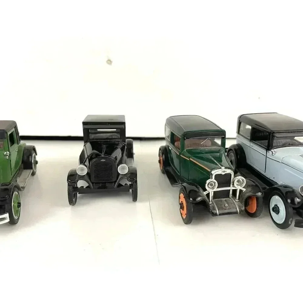 Lot of 7 Diecast Maisto Chevy Ford Model T Toy Cars‎ Collectibles